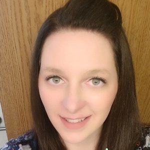 Meet your Posher, Devona